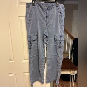 Women’s American Eagle Super High Rise Baggy Wide Leg size 16R